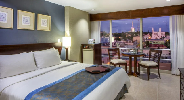 Четырёхместный номер Deluxe Hodelpa Centro Plaza