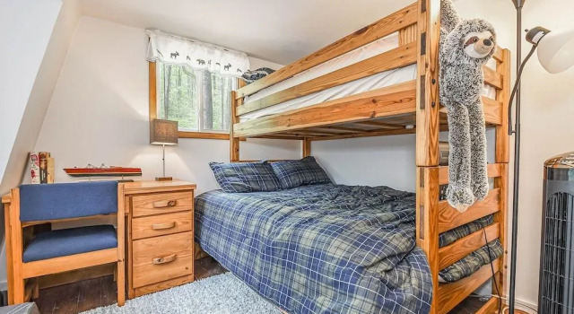 Clawson Cabin, Book Feriehus McHenry 