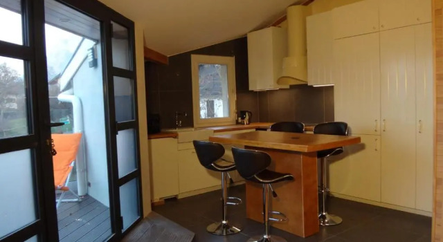 Chalet de TARA - Grand appartement esprit chalet - piscine chauffée - Genève, Забронировать Шале Виллы Овернь-Рона-Альпы, Вилла