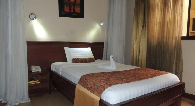 Одноместный номер Standard Hennessis Hotel