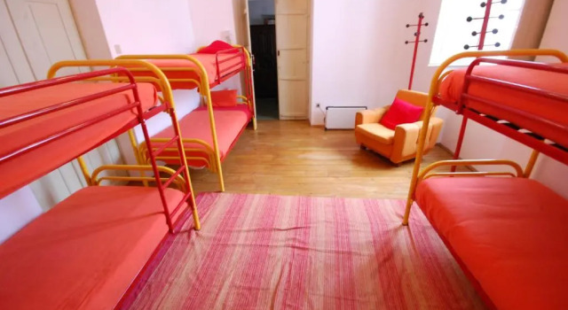 Кровать в общем номере (мужской номер) Hostel Portalegre