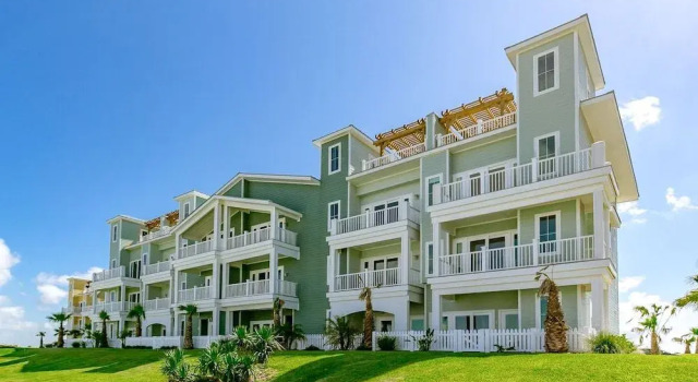 200 Piper Blvd Townhouse Unit C1 - 3 Br townhouse by RedAwning, Забронировать Дом для отпуска Коттеджи Порт-Аранзас, Коттедж