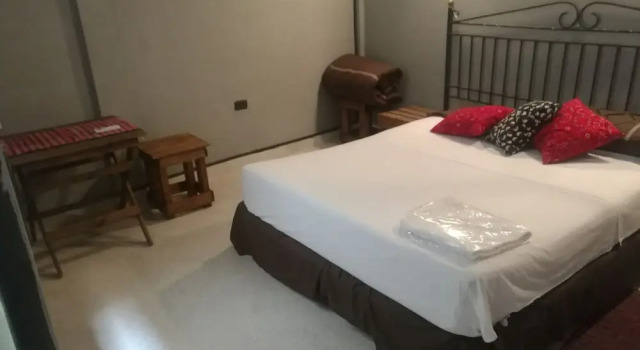 Hostal El Farol