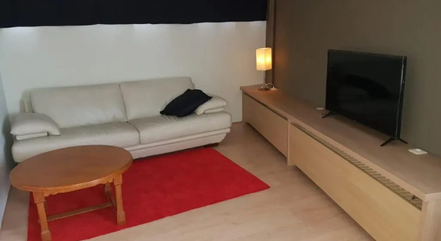 Camera Standard Budget Studio