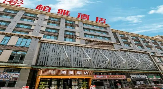Baiya Hotel (Korla Tarim Oil Field Project Company Branch), Rezerwuj Hotel Hotele w Korla z parkingiem, Parking