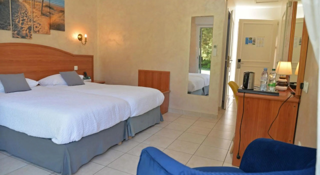 Hostellerie du Châtel Les Billettes, Забронировать Отель Нанжи Seine-et-Marne