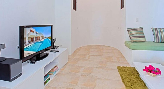 White Cedars Villa 2 Bedroom Special Offer, Book Villa Sommerhuse i The Valley, Hytte