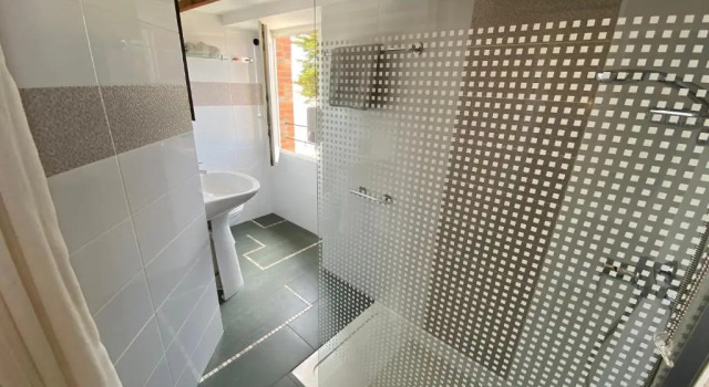 Трёхместный номер Standard Hôtel de charme & SPA Villa Cosare sur la promenade bord de plage 20m de la mer