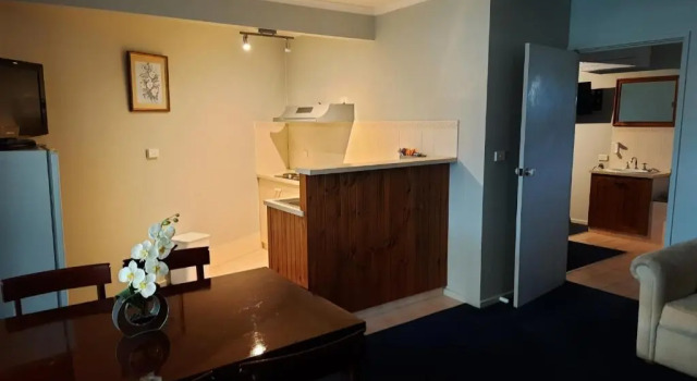 Апартаменты с видом на бассейн Abbotswood Motor Inn