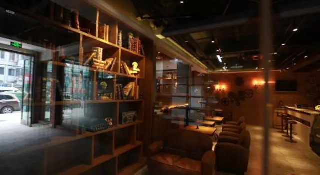 James Joyce Coffetel Wuxi Taihu Square Subway Station Branch