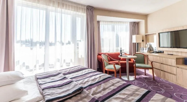 Hotel Senator, Забронировать Отель Отели Дзвижино 3 звезды, 3*