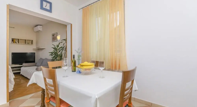Apartment Antonija, Забронировать Апартаменты/квартира Примоштен Шибеник