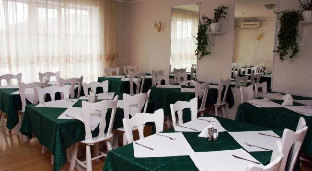 Kyiv Hotel, Book Hotel 3-stjernede hoteller i Poltava, 3*