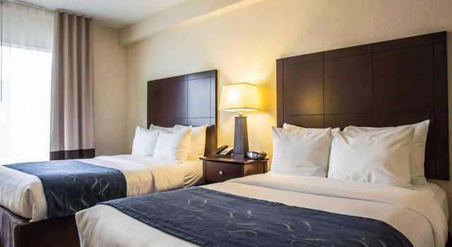 Четырёхместный номер Standard Comfort Suites Gastonia - Charlotte