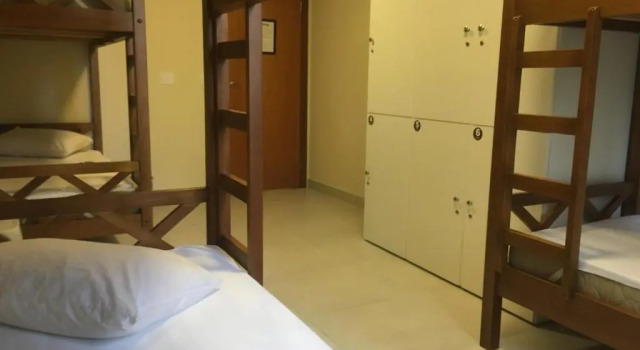 Шестиместный номер Standard с балконом Tapera Hostel