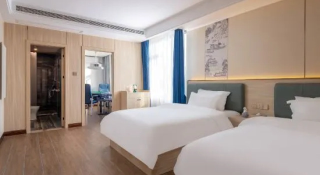 Люкс Plato hotel