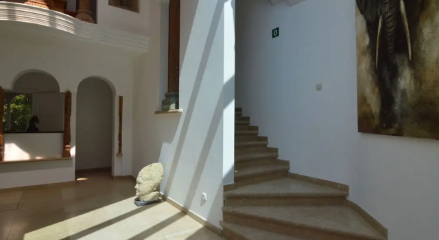 Коттедж с балконом Luxurious Country House