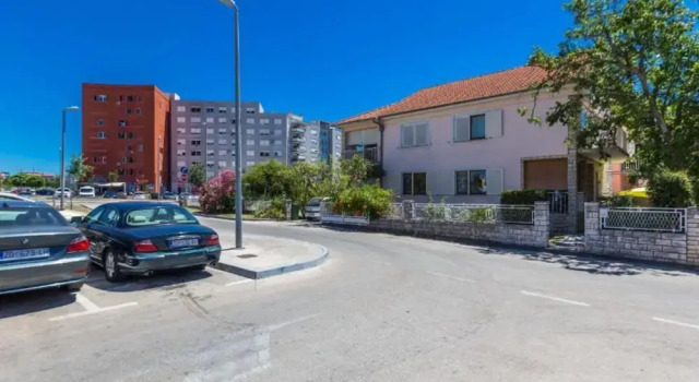 Апартаменты Charming Zadar Apartment Near Old Town With Convenient Access to Beaches