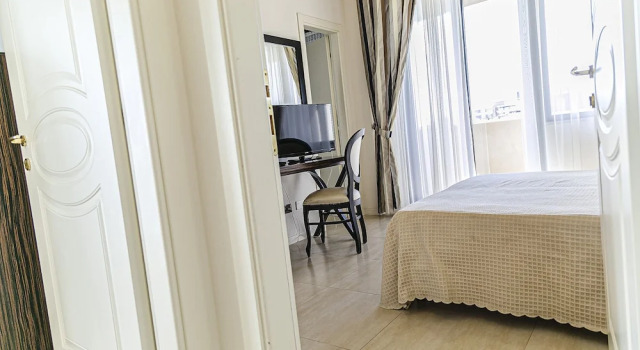 Полулюкс Hotel Metropolitan - Bianchi Hotels