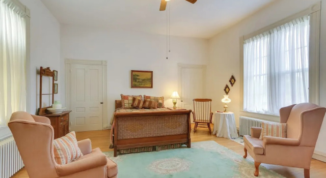 Historic West Virginia Home Built in 1854!, Reserva ahora Hotel Moorefield Estados Unidos