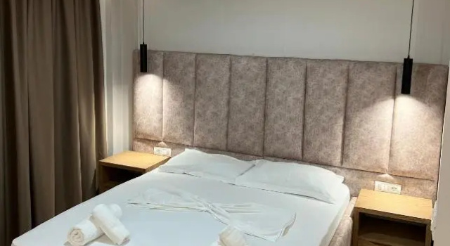 Люкс с видом на бассейн Karos Hotel Llaman