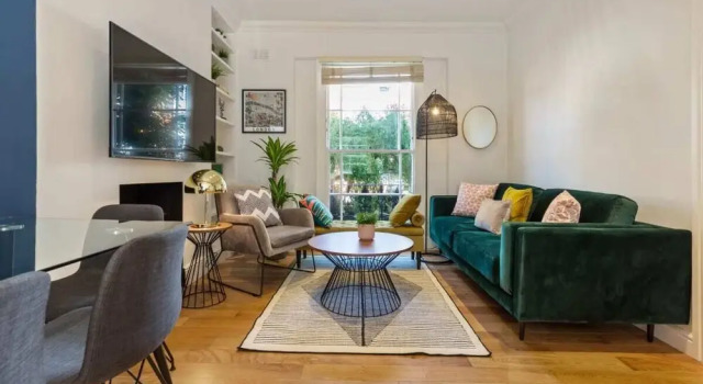 Beautiful 4bed Victorian Terrace, nr Camden Market, Забронировать Отель Отели Лондона 3 звезды, рядом с Театр Roundhouse, 3*