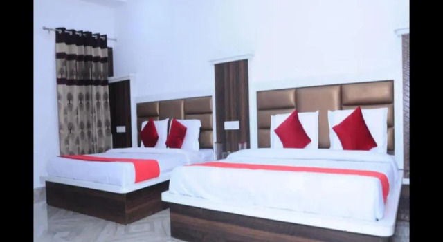 Hotel lords Paradise, Забронировать Отель Отели Катра с парковкой, Парковка