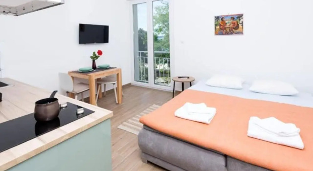Апартаменты Romantic Studio in Zadar With City and Garden Views