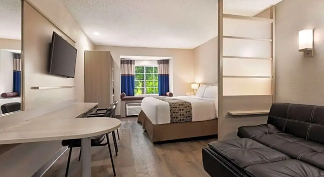 Люкс Microtel Inn & Suites by Wyndham Florence/Cincinnati Airport
