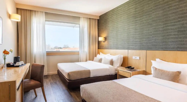 Трёхместный номер Comfort HF Ipanema Porto