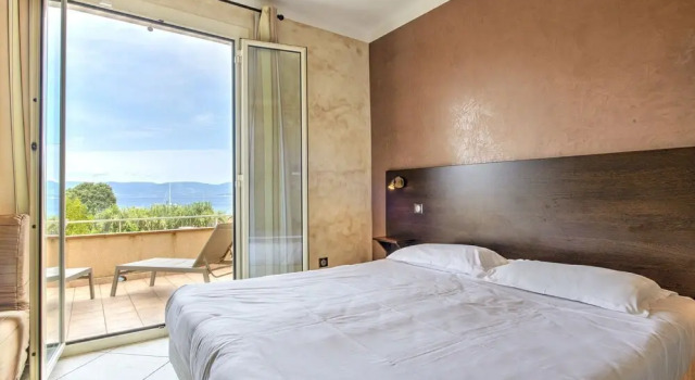 Hotel Le Ressac, Varaa Hotelli Belvedere-Campomoro Korsika