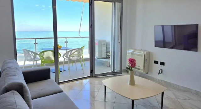 Brisa Del Mar Beachfront Apartment 115