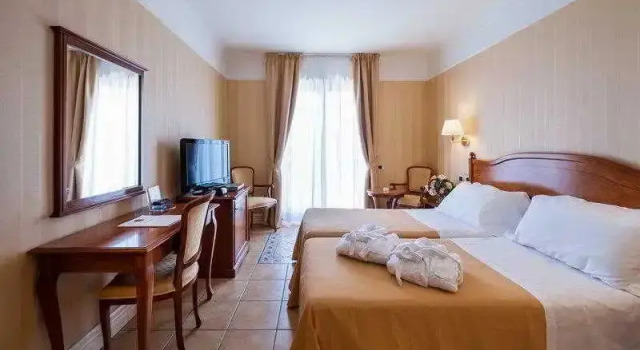 Трёхместный номер Standard с балконом Dioscuri Bay Palace
