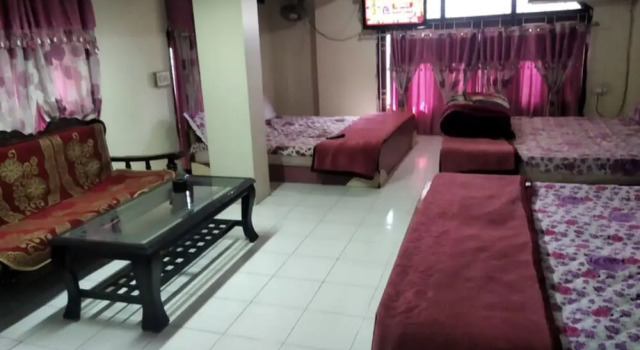 D.C Hotel, Забронировать Отель Отели штата Раджастхана с парковкой, Парковка
