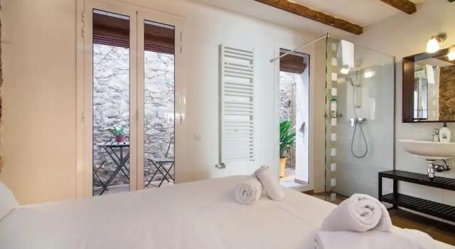Номер Standard Happy People Ramblas Harbour Apartments