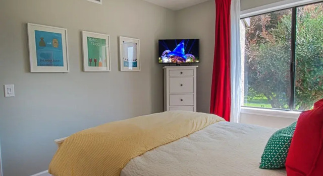 100 Acre Wood 3 Bedrooms 2 Bathrooms Condo