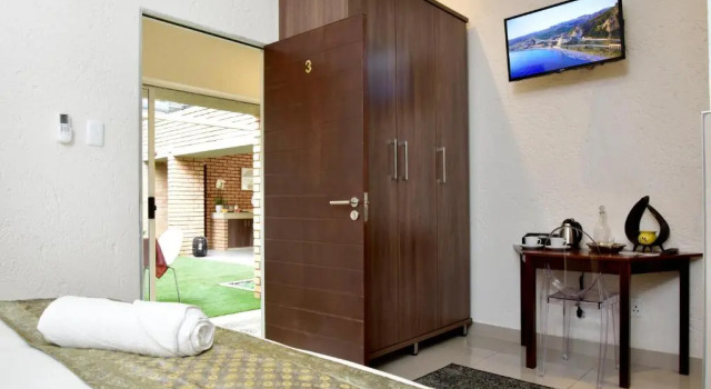 Двухместный номер Standard Five O'clock Zen Boutique Guest House