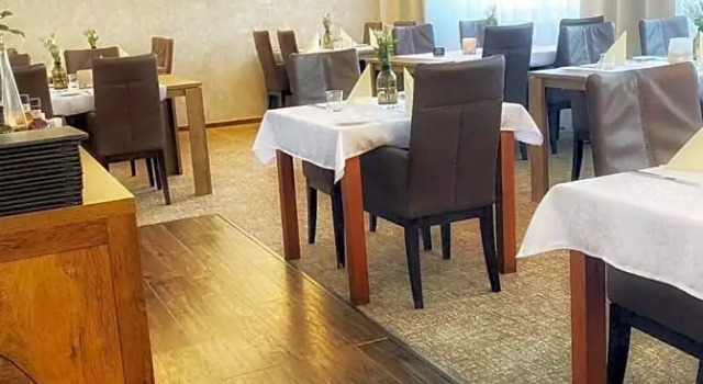 Hotel U Kašny, Prenota Hotel Rajhrad Moravia meridionale
