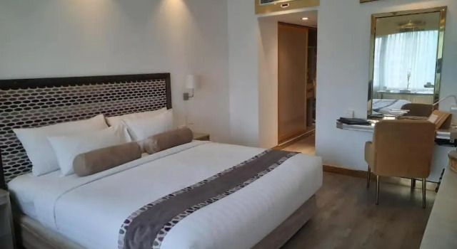 Номер Executive Hotel Razmoni Isha Kha International