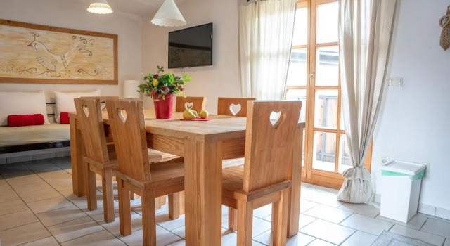 Апартаменты с 2 комнатами с балконом и с видом на горы Country House Trata