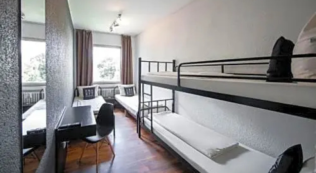 Кровать в общем номере (женский номер) Sonata City Hotel