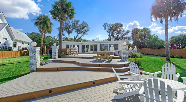 Bay Shore, Varaa Hotelli Upper Grand Lagoon Florida