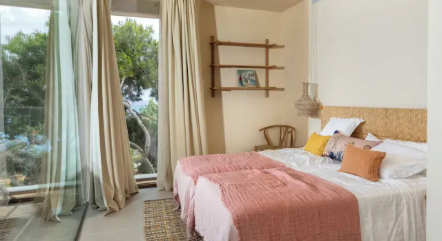 Апартаменты с 3 комнатами с видом на море Hostal Boutique Es Portalet