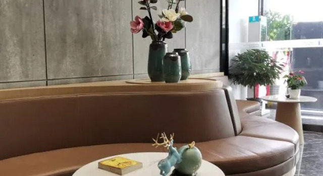 Ji Feng Zhige Hotel, Book Hotel Zhengzhou Henan