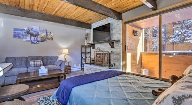 1/2 Mi to Chairlift! Breck Condo w/ Hot Tub Access, Забронировать Апартаменты/квартира Апартаменты Брекенридж, Апартаменты/квартира