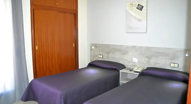 Трёхместный номер Standard с балконом и с красивым видом из окна Hotel Congra