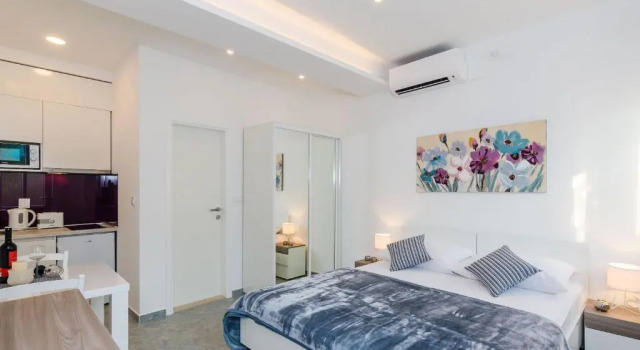 Студия Apartments L&M