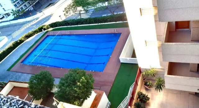 Апартаменты SUPERBE APPARTEMENT AVEC PISCINE, PLAGE A 300m! PORT AVENTURA A 5 mn!