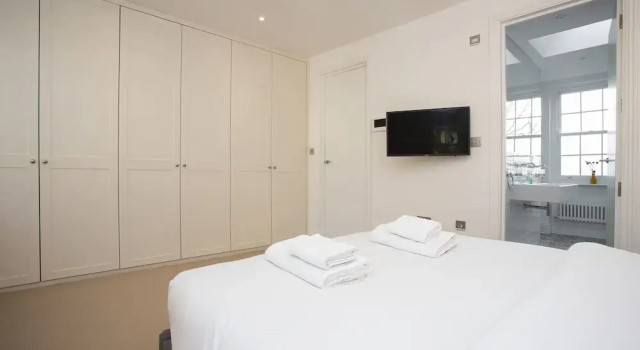 Luxury Victorian 3Bed Home in Central London, Забронировать Отель Отели Лондона 4 звезды, рядом с Театр Almeida, 4*
