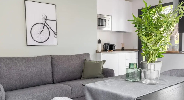 Limehome Sevilla Calle Torcuato Luca de Tena